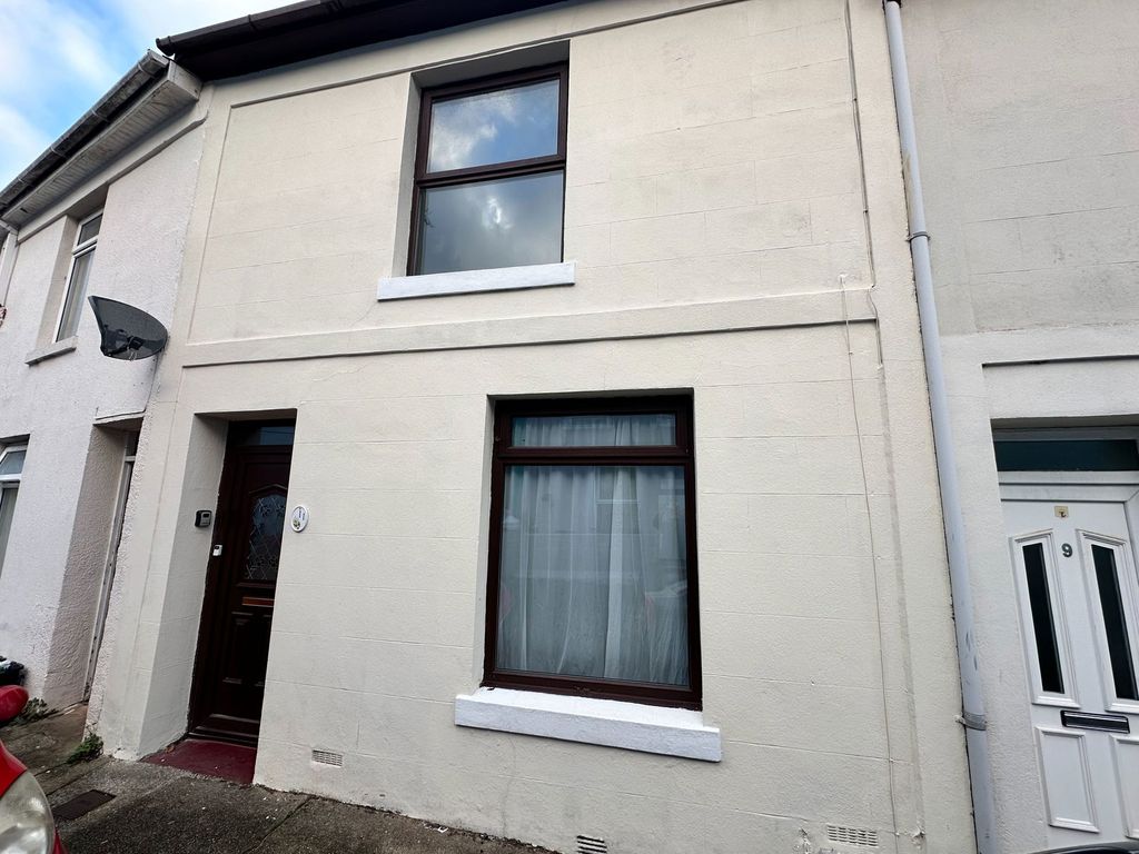 Property photo 2 of 10