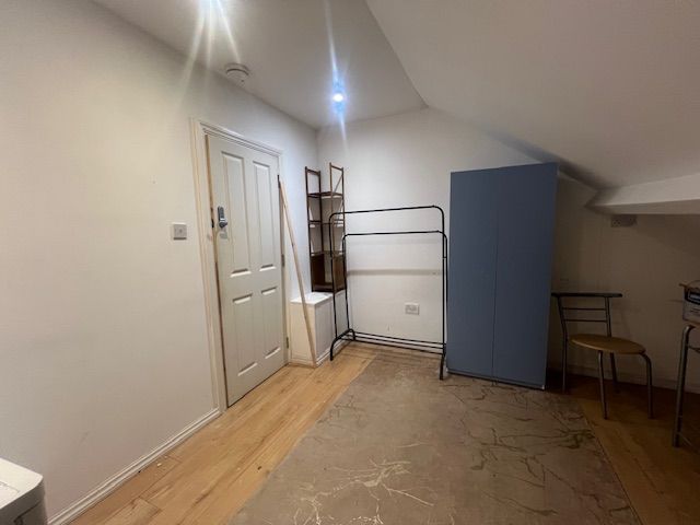 Property photo 1 of 3