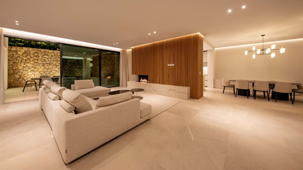 Property photo 2 of 42 81080  Small-66.Jpg