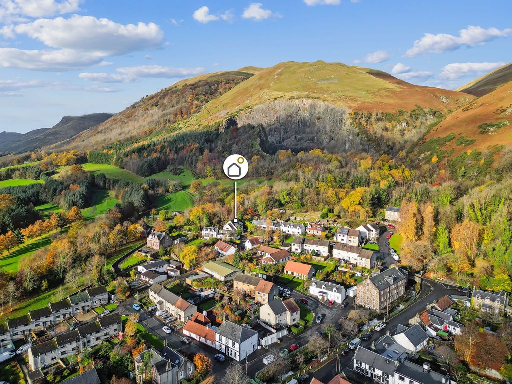 Property photo 3 of 41