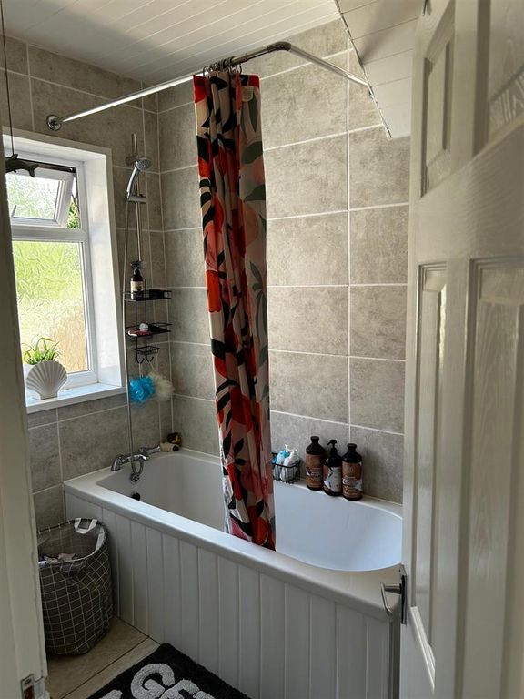Property photo 3 of 9 6Be55Bdb-83E8-4Cf0-B346-7716820d0707.Jpg