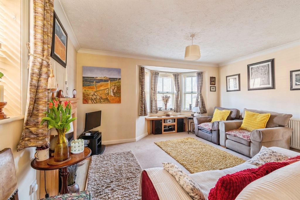 Property photo 3 of 20