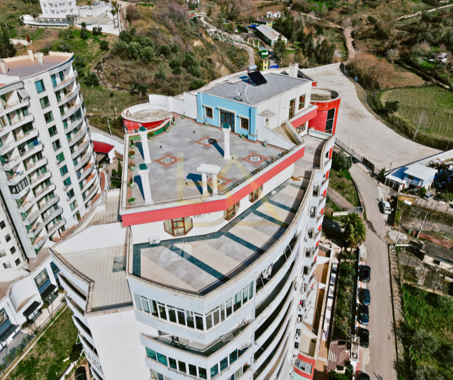 Property photo 2 of 21