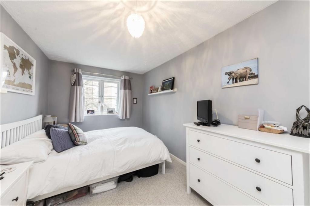 Property photo 3 of 5