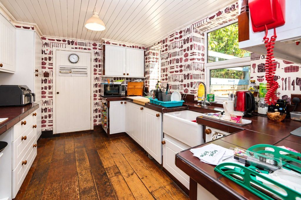 Property photo 3 of 14 Picture No. 34