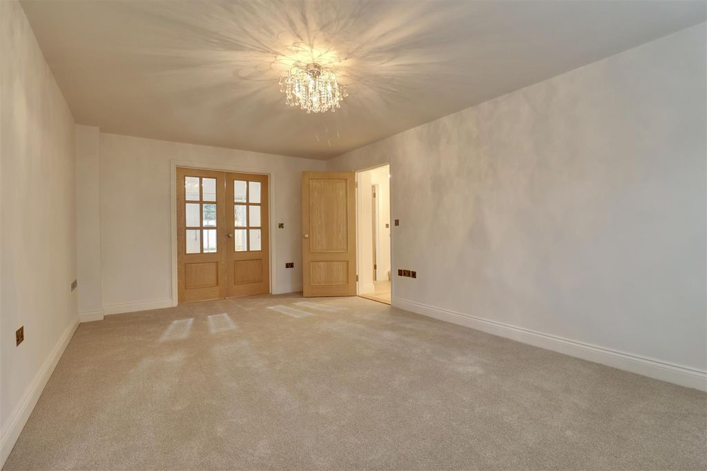 Property photo 3 of 32 Eb01Caa1-Dee8-4CC0-Bd8A-C3Beebce3D63_1_201_A.Jpeg