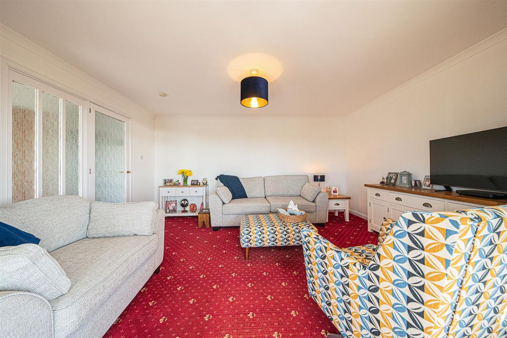 Property photo 2 of 19 Living Room