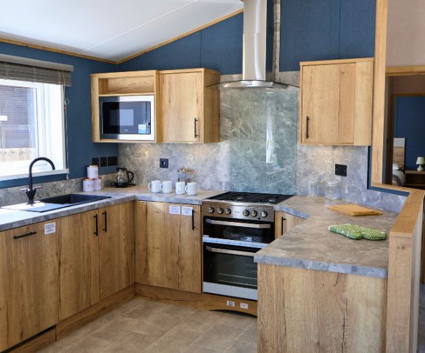 Property photo 1 of 5 1912 Lodge Kitchen At Hoburne Cotswold