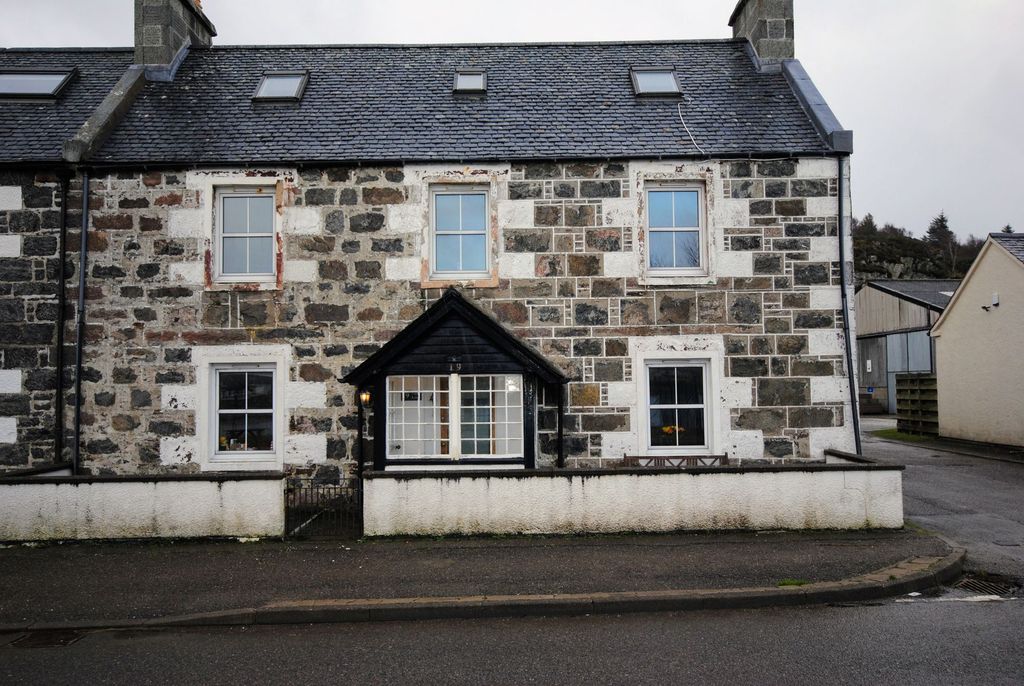 Property photo 1 of 27