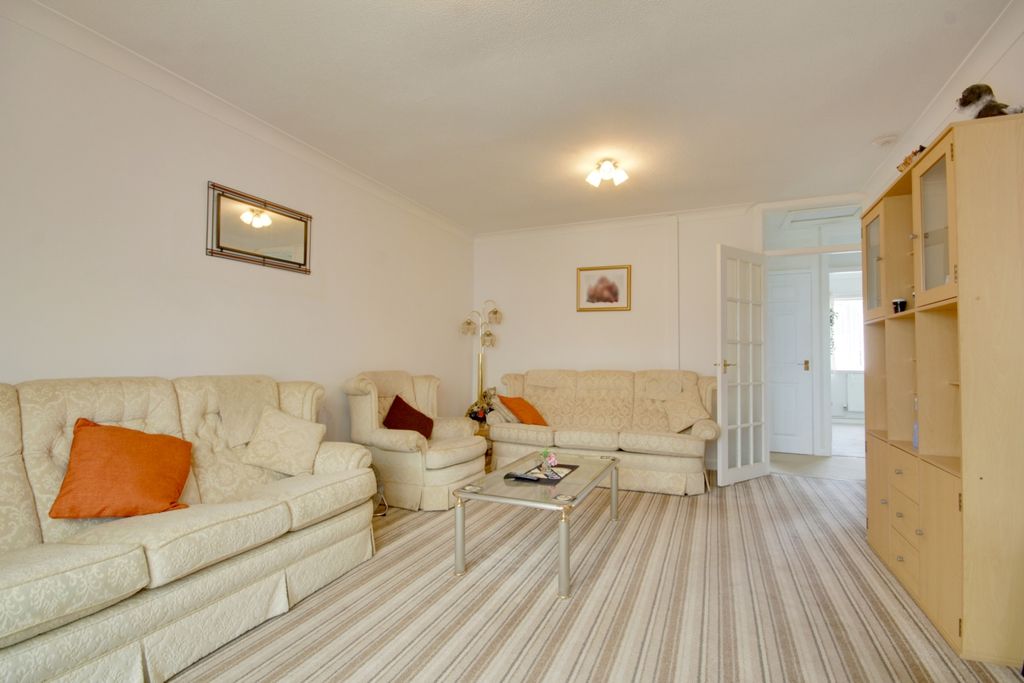 Property photo 2 of 11 Img_0656-Img_0658