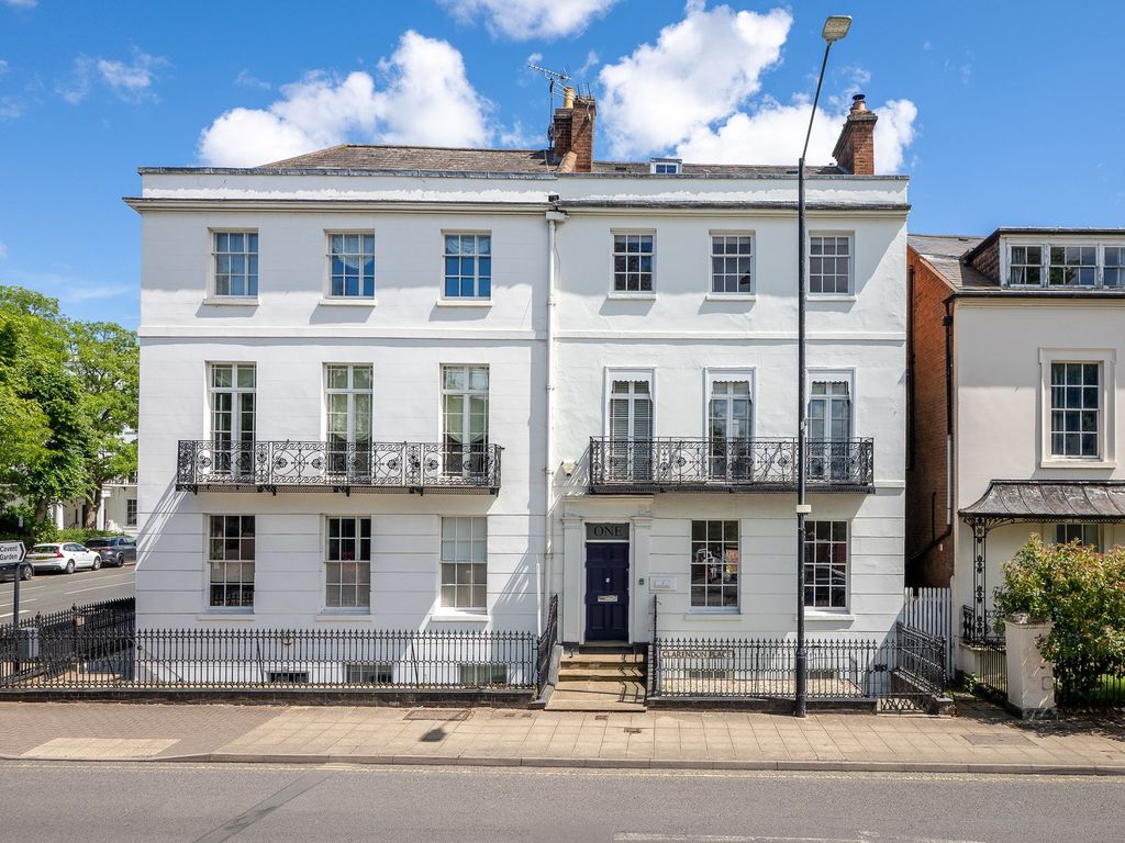 Property photo 1 of 38