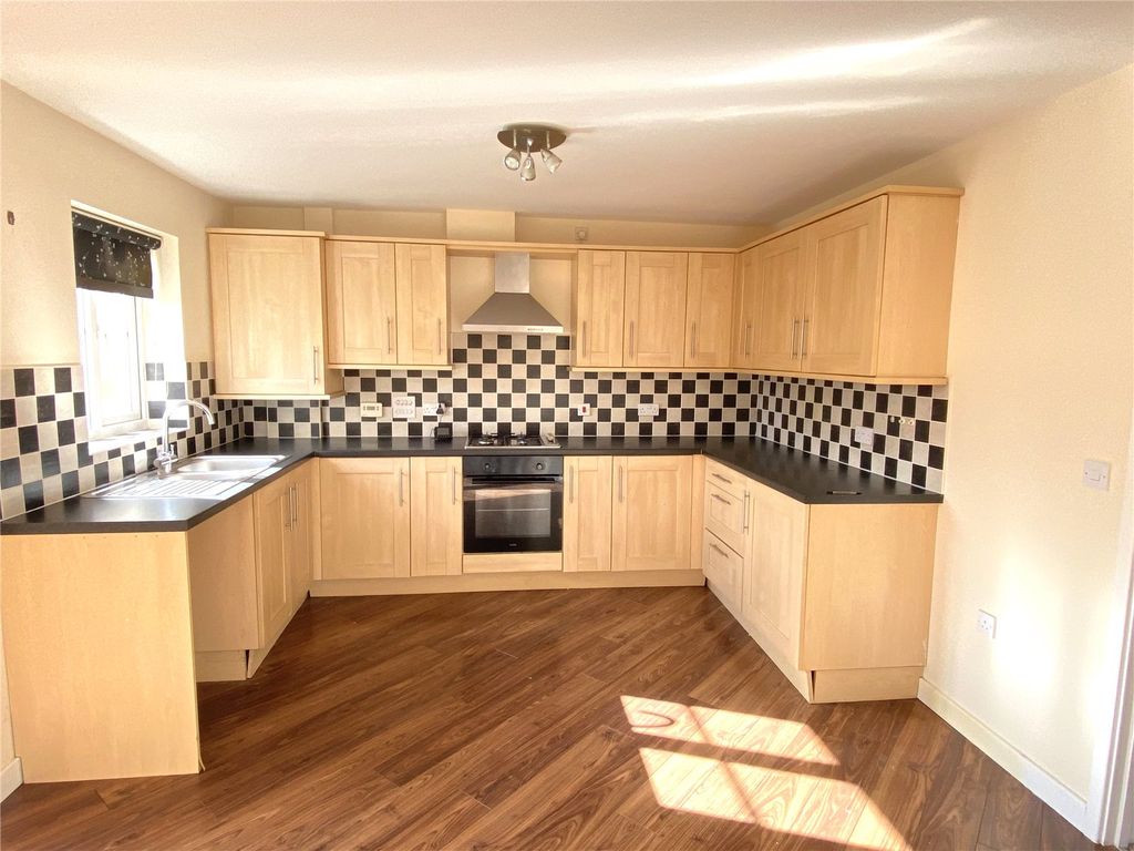 Property photo 2 of 13 Picture No. 07