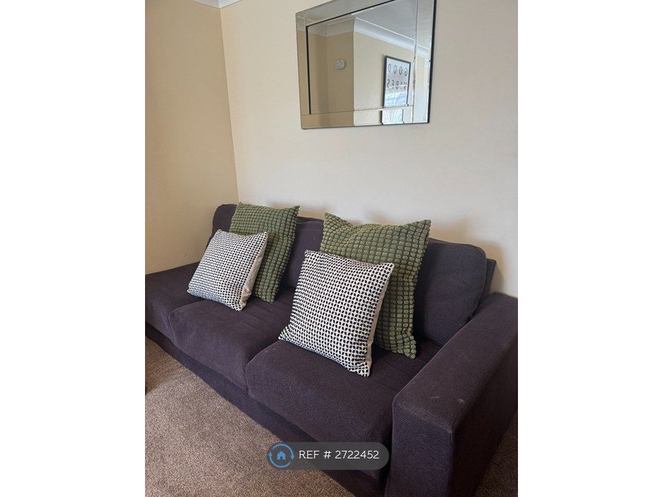 Property photo 2 of 6 Sofa