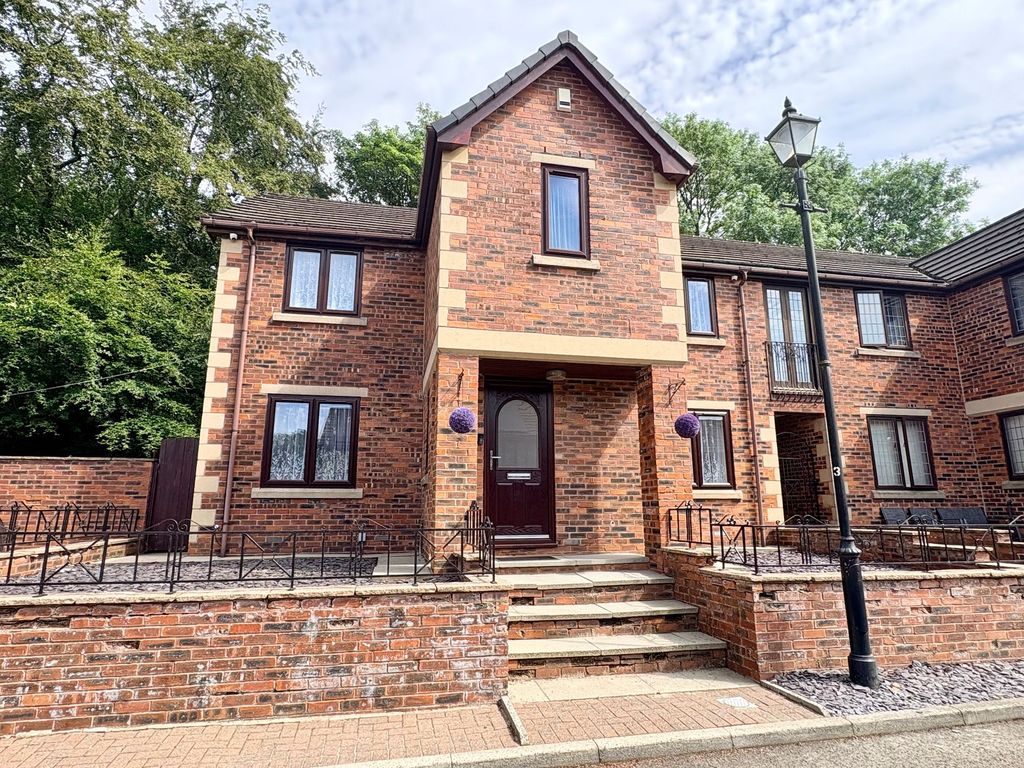 Property photo 1 of 30