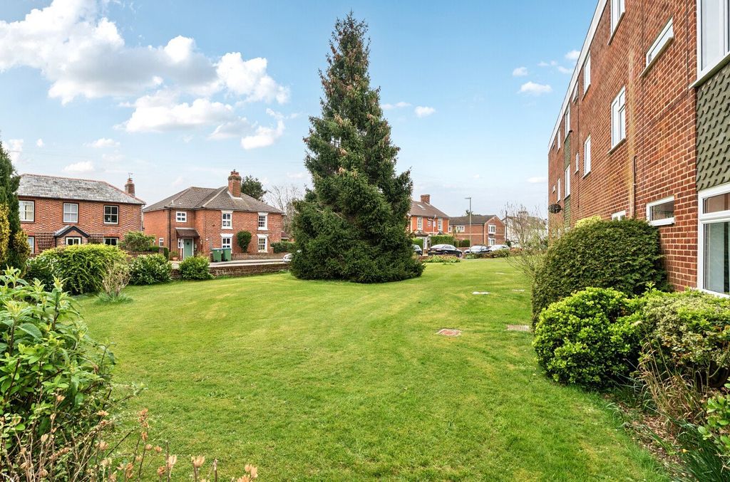 Property photo 1 of 12 1437860-4-69Cb90c...
