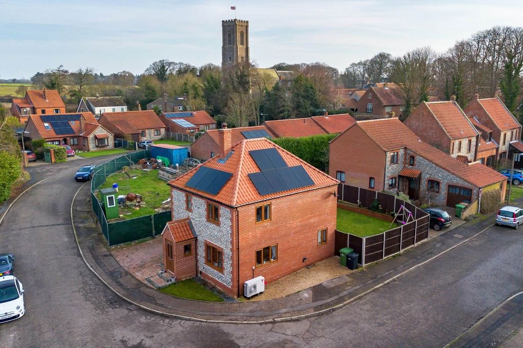 Property photo 2 of 25