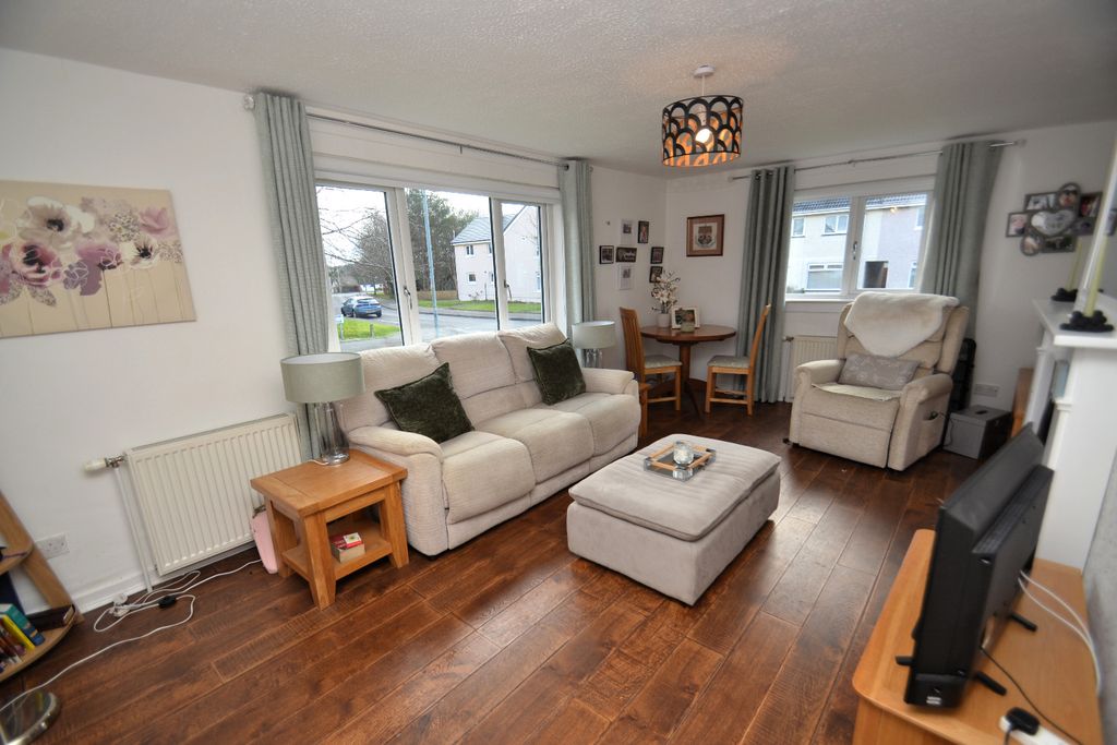 Property photo 2 of 15 4797363