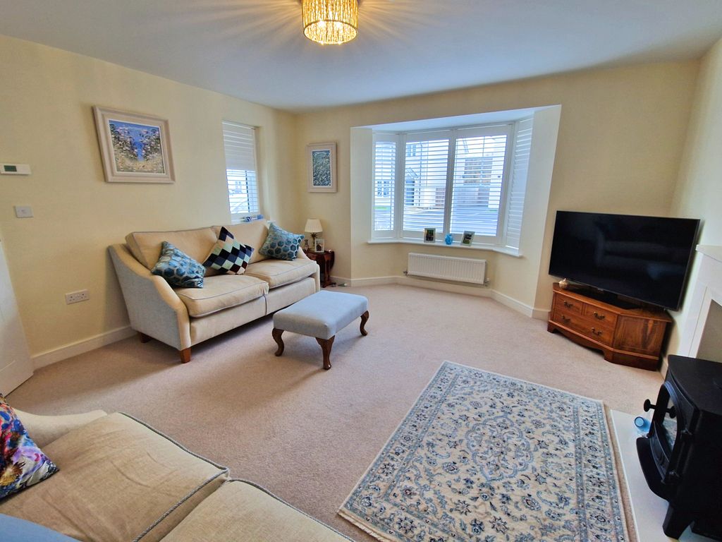 Additional image 4 of 4 bed detached house for saleLlys Penfro, Newton, Porthcawl CF36