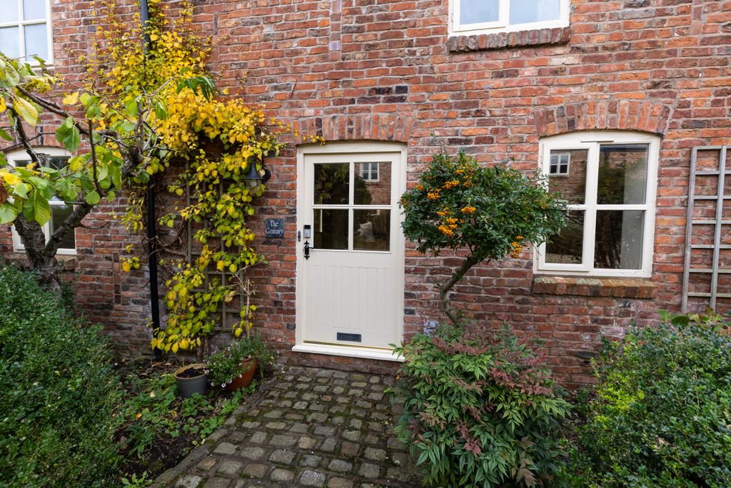 Property photo 3 of 25 _L6A1696