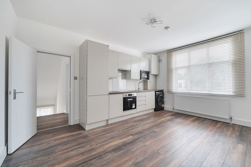 Property photo 2 of 9 1342396-1-68A2F71...