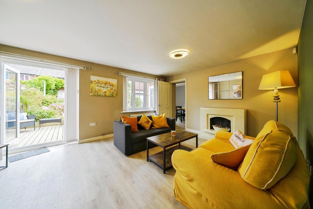 Property photo 3 of 16 Pbox-Img.Jpg