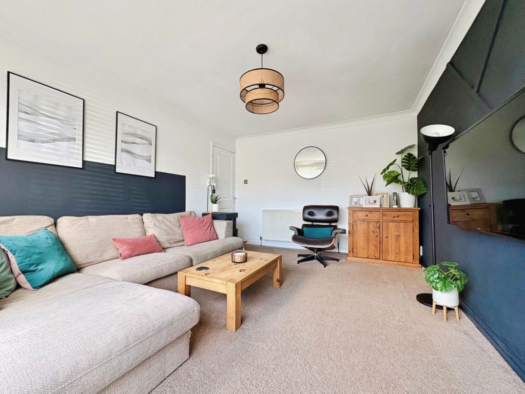 Property photo 3 of 17 Pbox-Img.Jpg