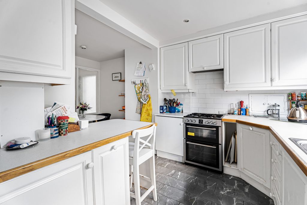 Property photo 3 of 30 Breakfast Room