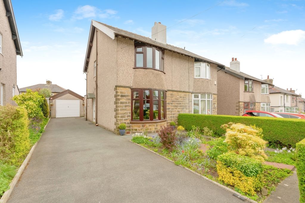 Property photo 1 of 17 Photo