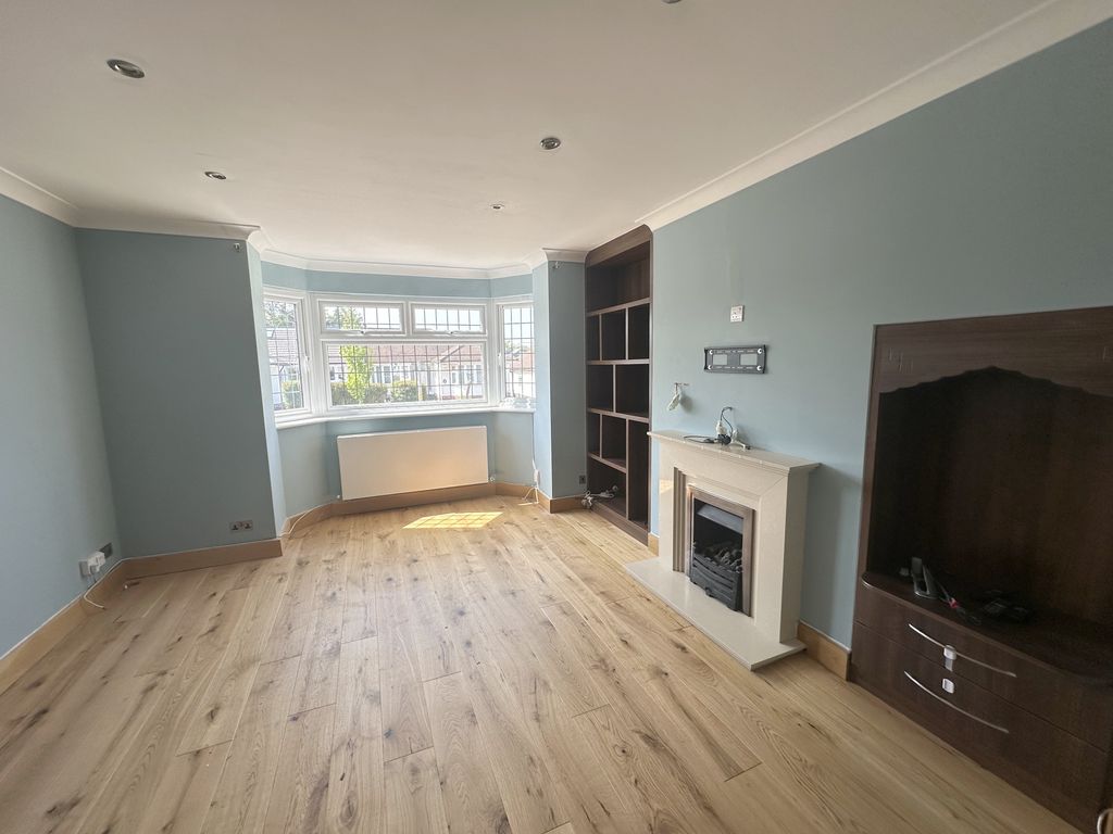 Property photo 3 of 23 Front Reception Room