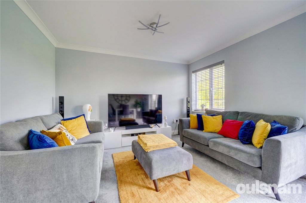 Property photo 2 of 21 Picture No. 16