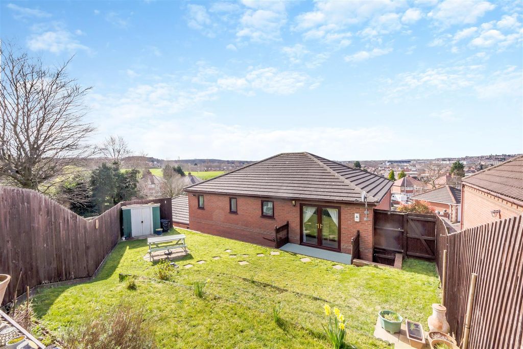 Property photo 2 of 42 8589187-Exterior04.Jpg