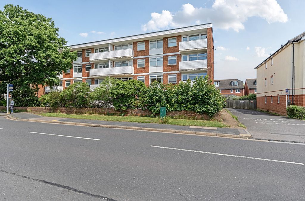 Property photo 1 of 14 1472923-14-6A22c2...