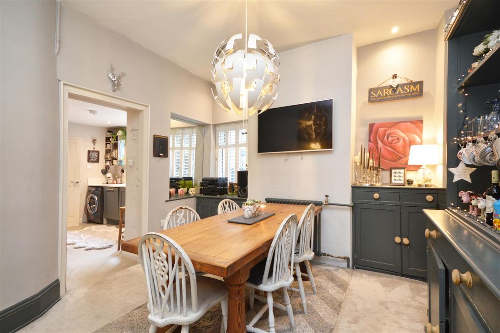 Property photo 3 of 25 Dining Room