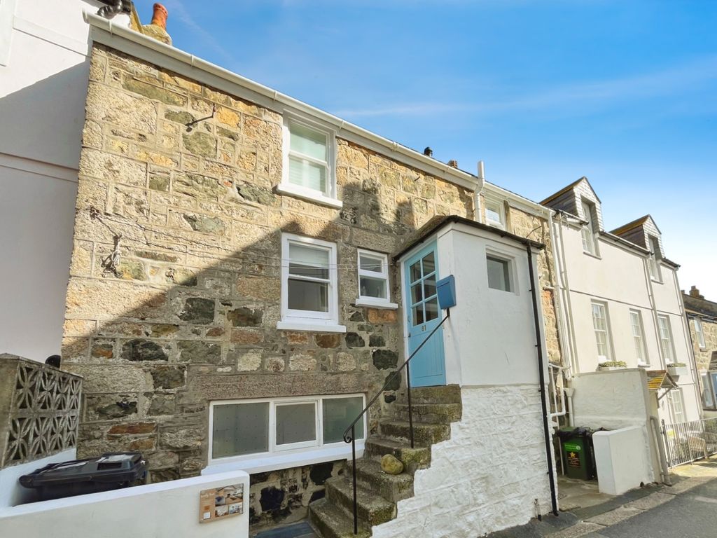 Property photo 2 of 20