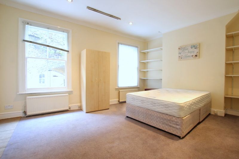 Property photo 3 of 14 4