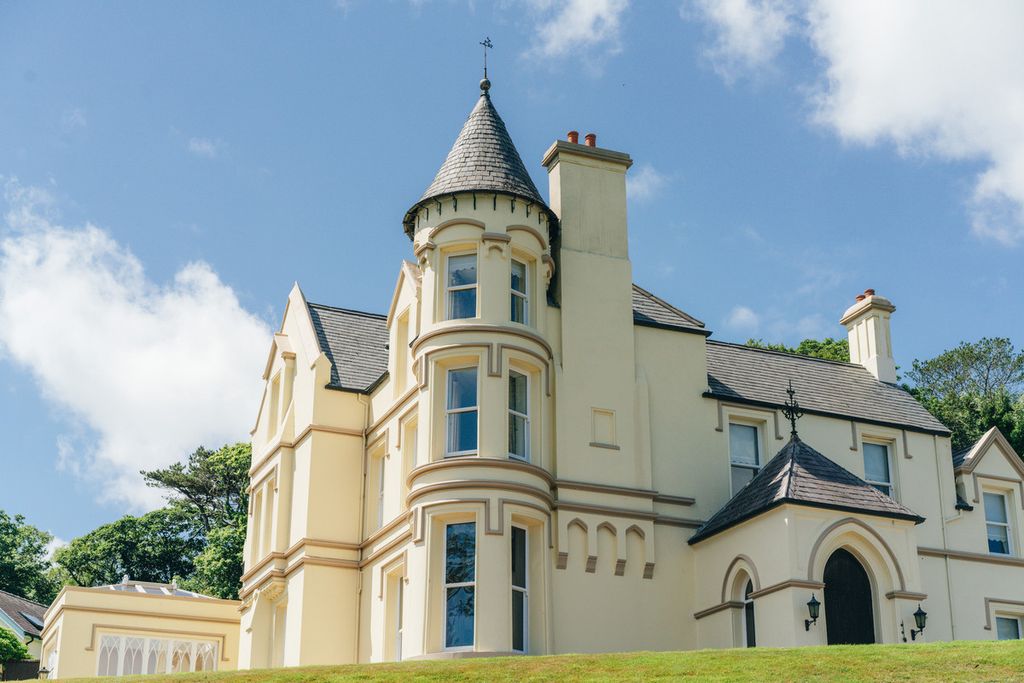 Property photo 3 of 20