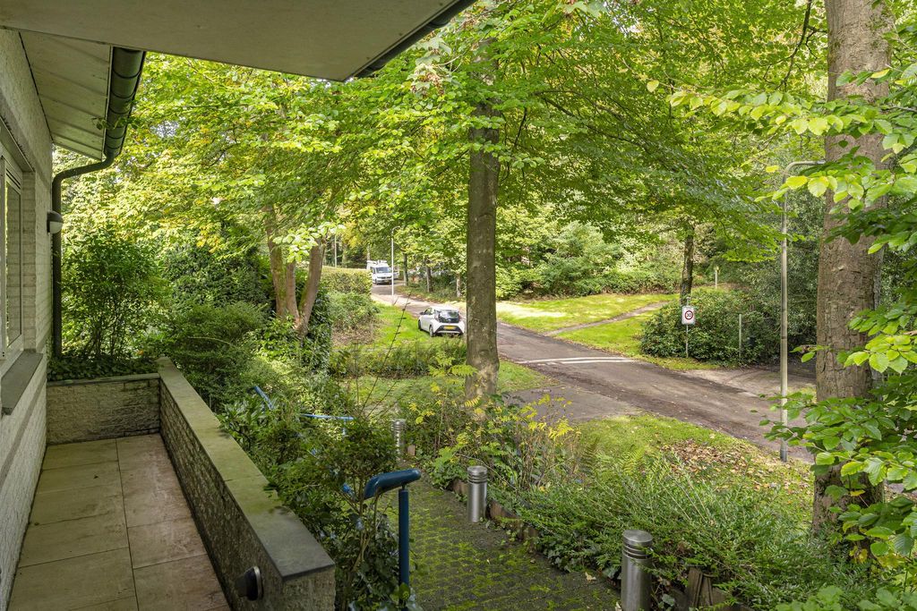Property photo 2 of 70