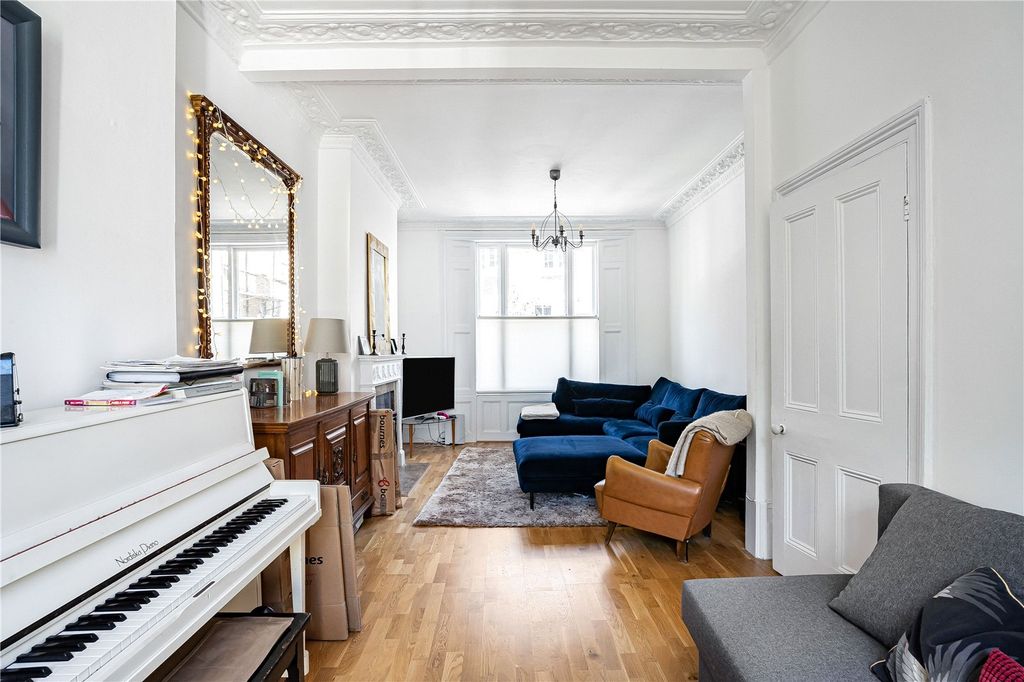 Property photo 2 of 28 Reception