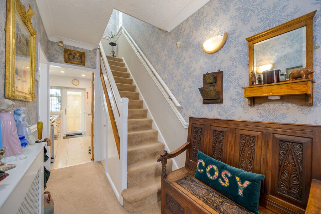 Property photo 3 of 29 Hallway