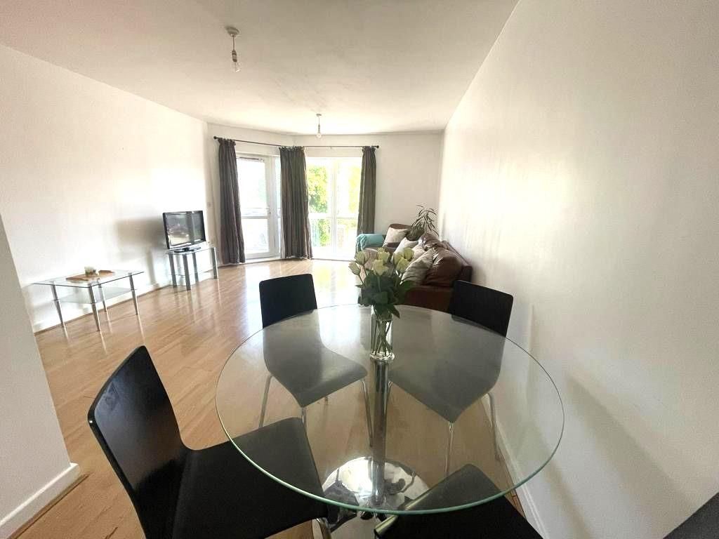 Property photo 2 of 12 5Fa4ce19-c6Ff-46B8-A08B-550c8Ed22A40.Jpga.Jpg