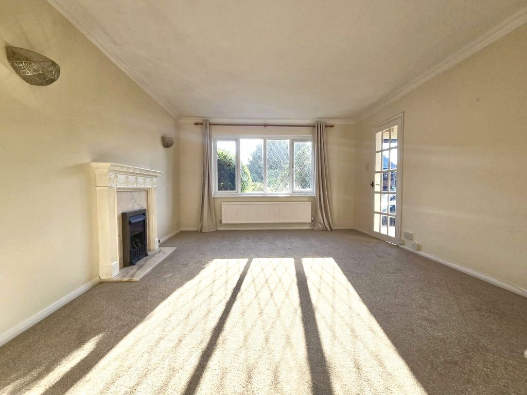 Property photo 2 of 22