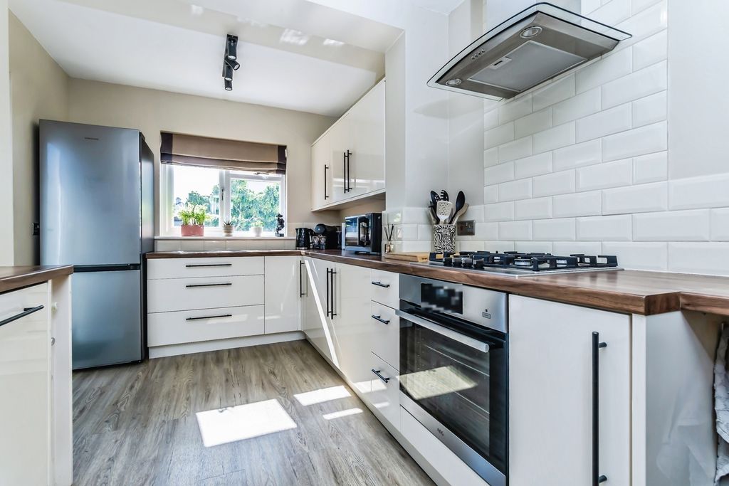 Property photo 3 of 18 Pbox-Img.Jpg