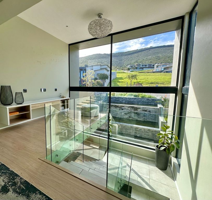 Property photo 3 of 37 1Pla1457995