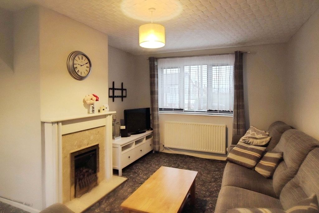 Property photo 2 of 8 Picture No. 12