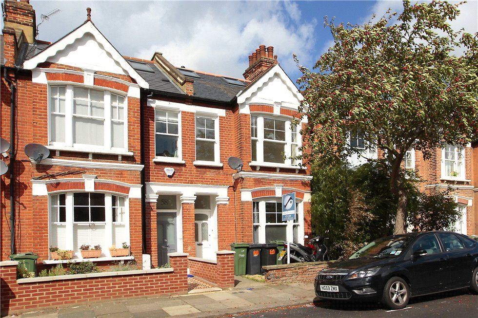 Property photo 2 of 9