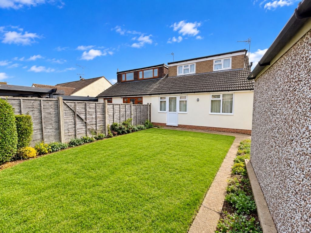 Property photo 2 of 11 5529201
