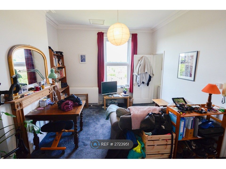 Property photo 3 of 8