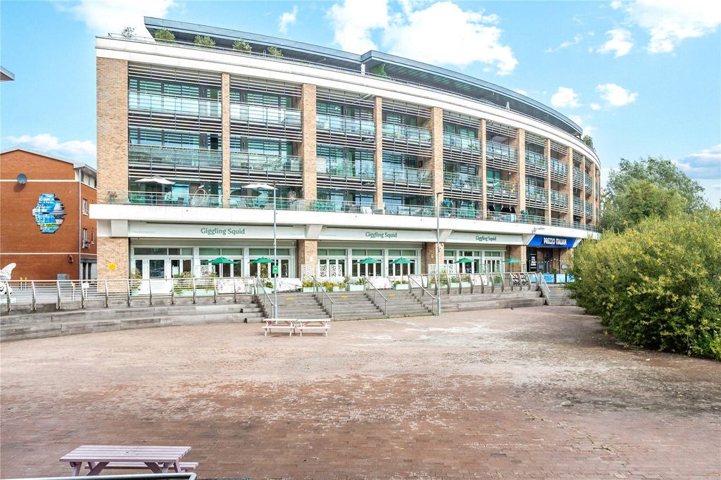 Property photo 1 of 30 Picture No. 02