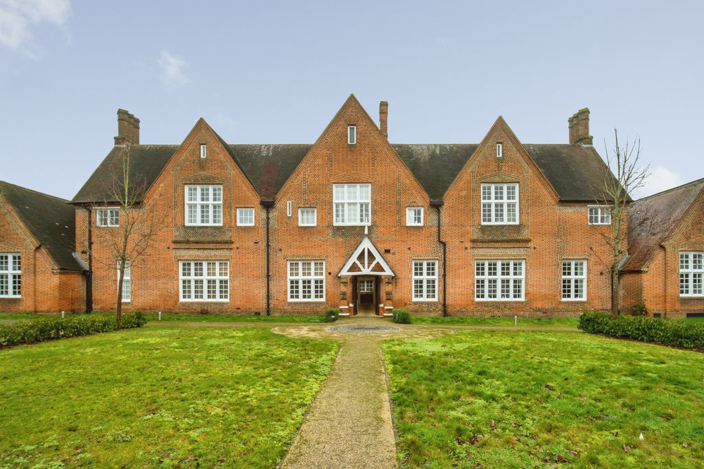 Property photo 1 of 19 Front