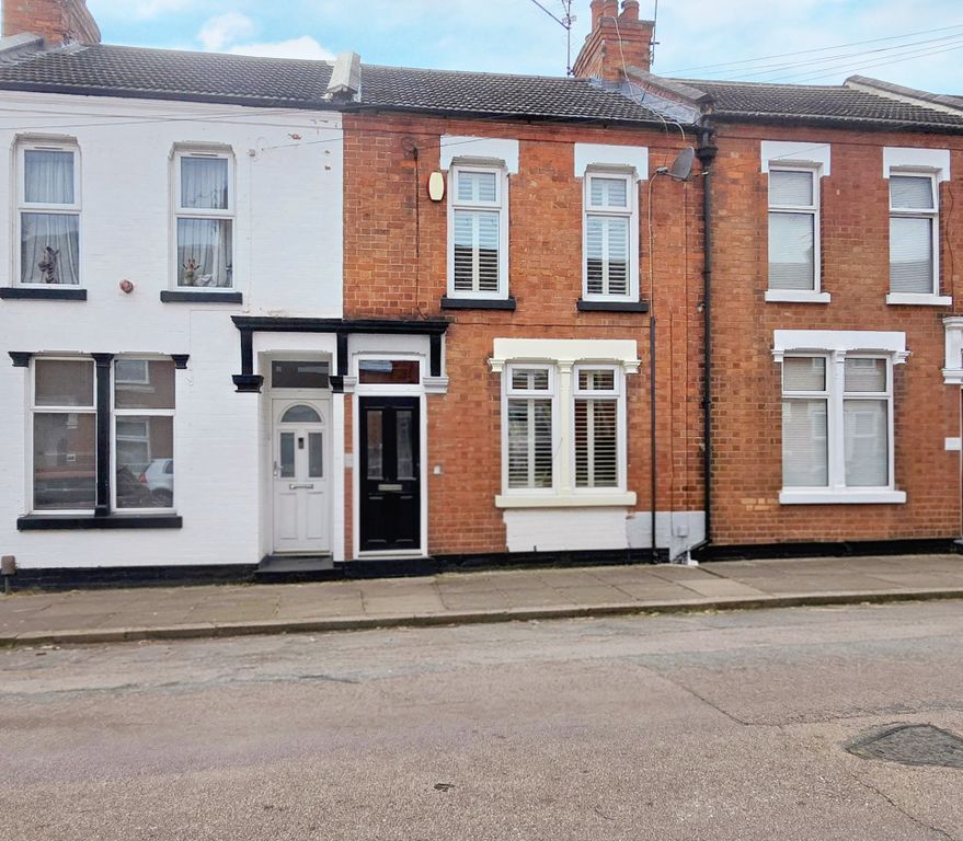 Property photo 1 of 10 Front